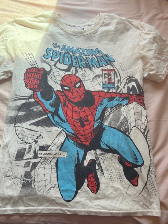 Hot Topic Tops - Hot Topic White Spider-Man Comic Graphic Tee with Red & Blue Print